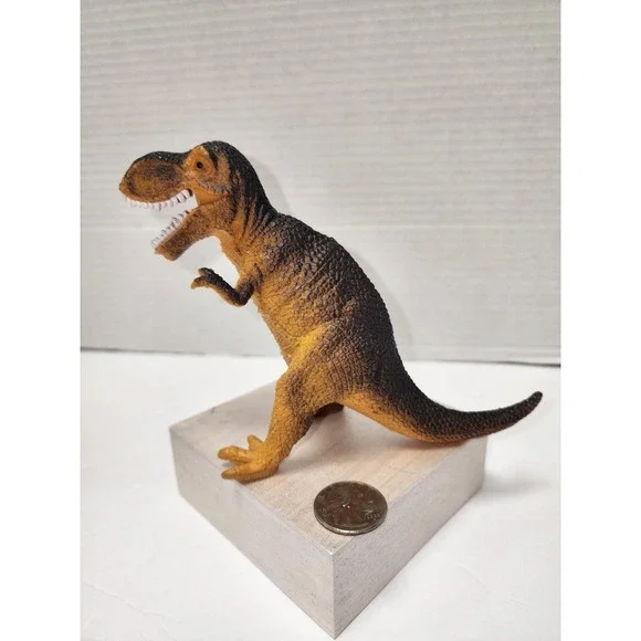 Toys Tyrannosaurus Rex (T-Rex) action figure Dinosaur - Picture 4 of 6